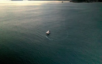 KM Mutiara Sentosa 2 Terbakar di Laut Sumenep