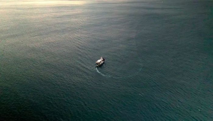 KM Mutiara Sentosa 2 Terbakar di Laut Sumenep