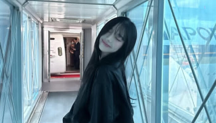Karina aespa Tampil Tanpa Makeup di Bandara, Netizen Sampai Tak Mengenalinya