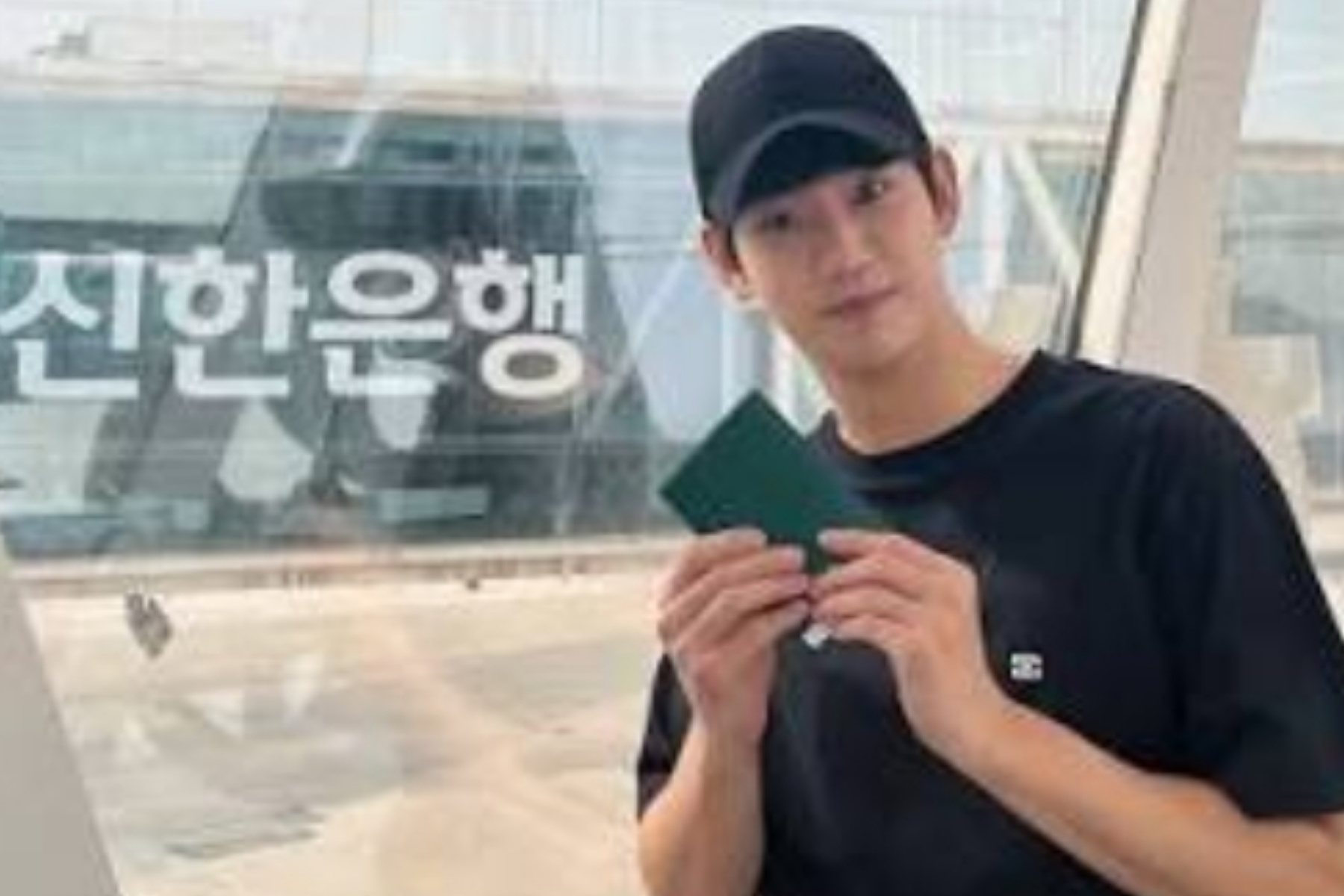 Kim Soo Hyun Mulai Kembali ke Publik