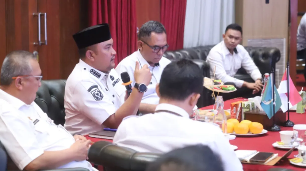 Perkuat Peran Camat, Bupati Bogor Minta Pelayanan Publik Lebih Cepat dan Responsif 1 Perkuat Peran Camat, Bupati Bogor Minta Pelayanan Publik Lebih Cepat dan Responsif