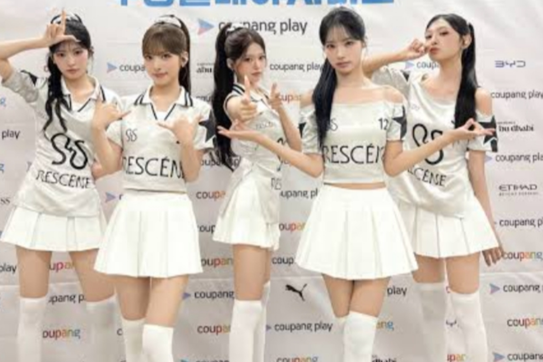 RESCENE Tumbangkan IVE dan Red Velvet