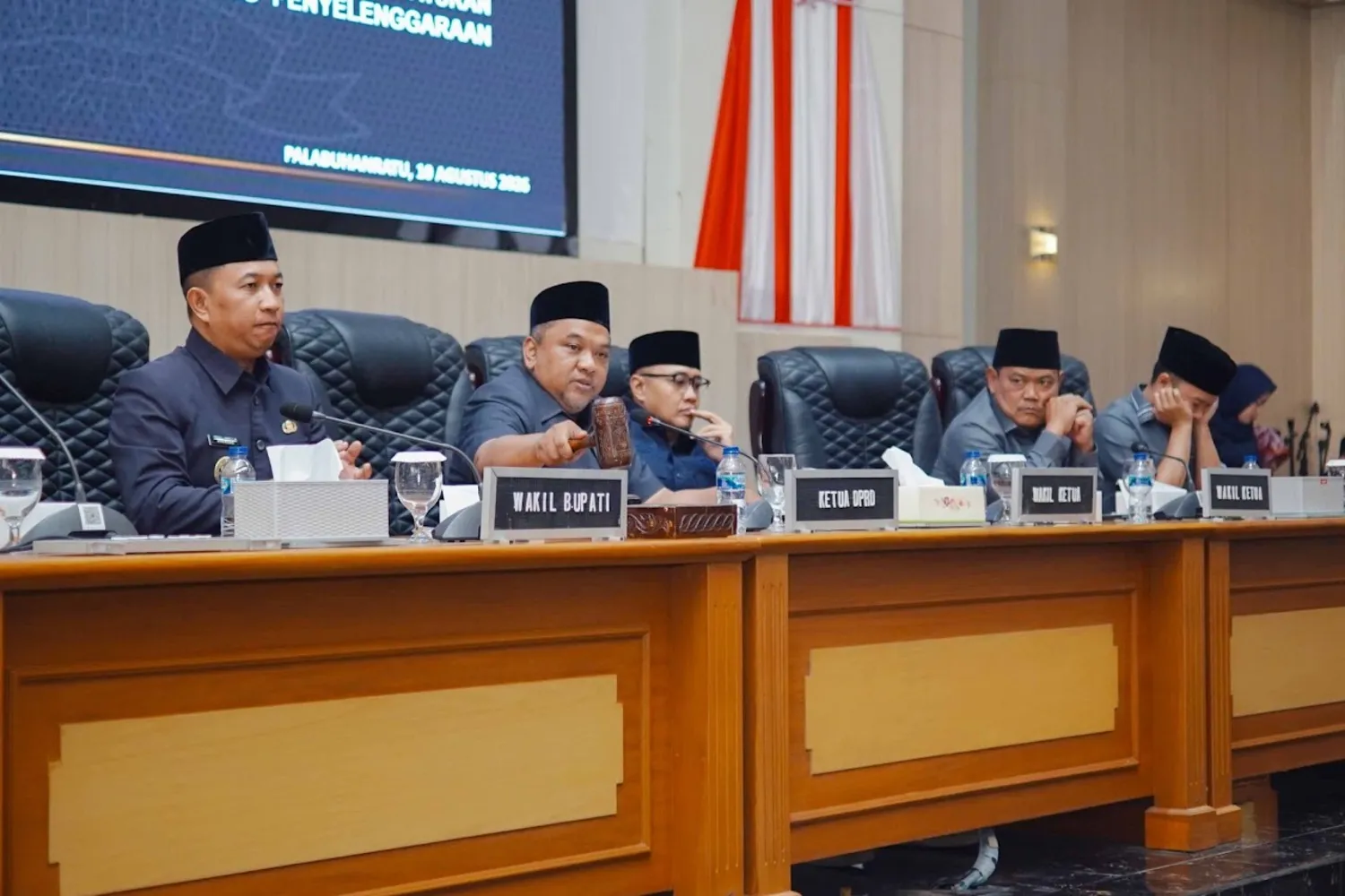 Rapat Paripurna DPRD Kabupaten Sukabumi: 7 Fraksi Sampaikan Pandangan
