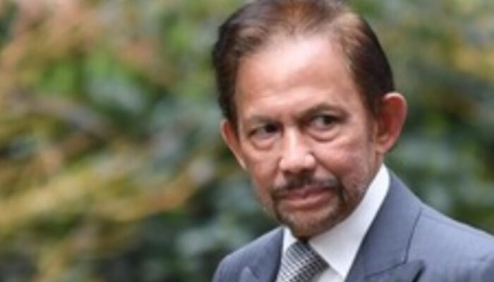 Sultan Brunei Cabut Gelar Menantu Kerajaan