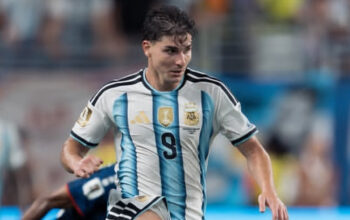 Barcelona Siapkan Manuver Baru untuk Rebut Julian Alvarez 3 Barcelona Siapkan Manuver Baru untuk Rebut Julian Alvarez