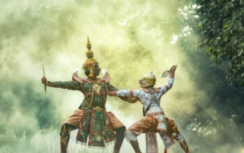 Budaya Lokal di Tengah Modernisasi, Tradisi Ini Terancam Hilang Perlahan 3 Budaya Lokal di Tengah Modernisasi, Tradisi Ini Terancam Hilang Perlahan