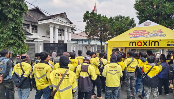 Tuntut Keadilan Tarif dan Fitur ‘Turbo’ Ratusan Ojol Maxim Minta Intervensi Pemkot Sukabumi