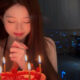 Jang Won Young Dapat Kue dari Chef Son Jong Won saat Rayakan Ultah