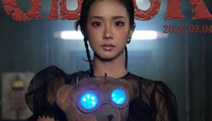 Jisoo BLACKPINK Jadi Boneka Mekanik di MV CLICK