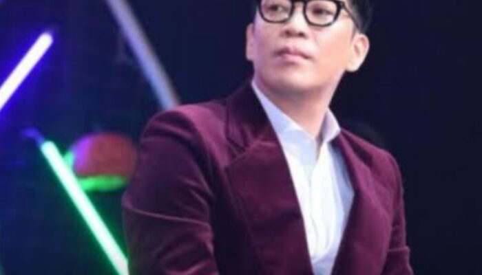 MC Mong Akan Bayar Uang Kuliah Mahasiswa