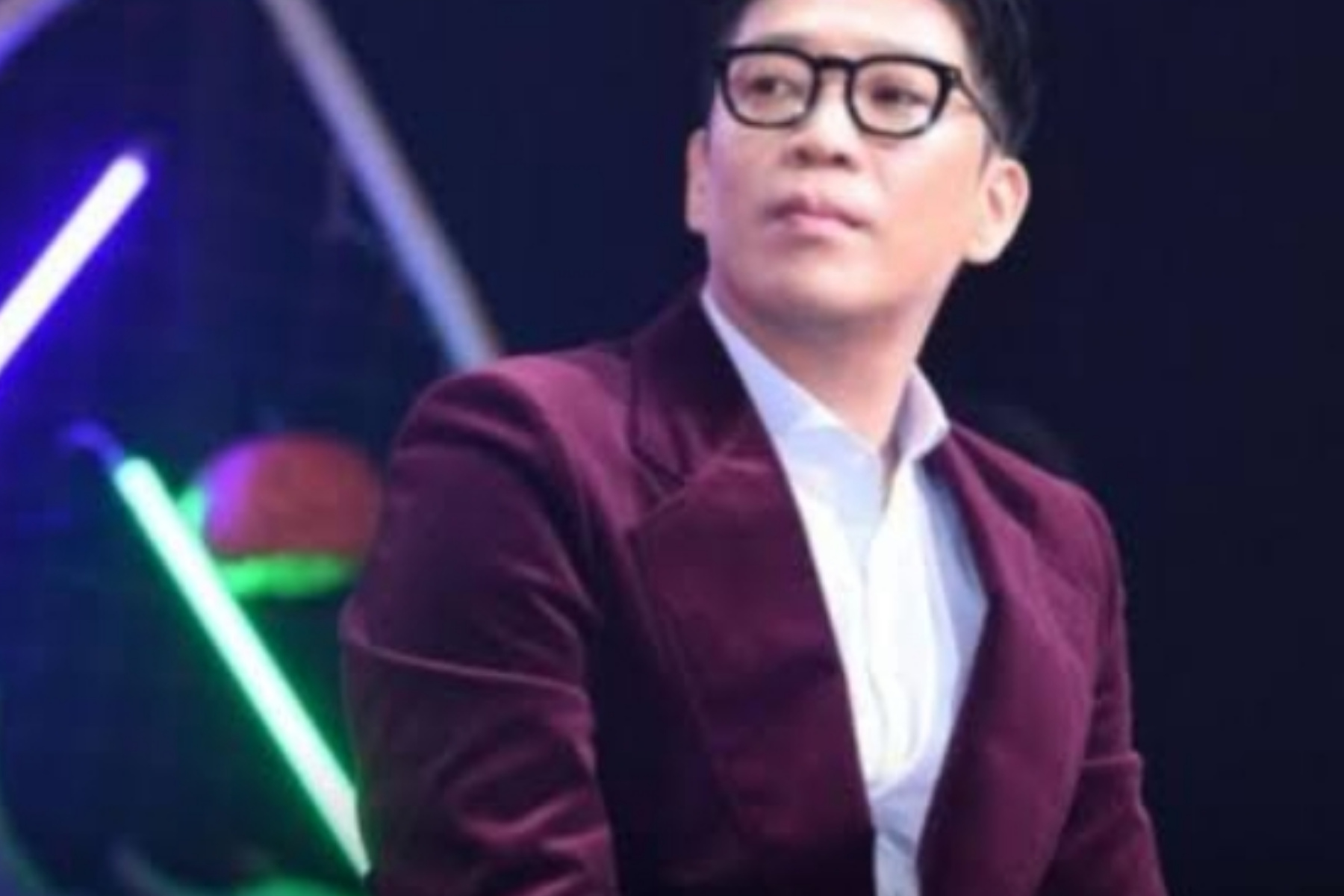 MC Mong Akan Bayar Uang Kuliah Mahasiswa 1 MC Mong Akan Bayar Uang Kuliah Mahasiswa