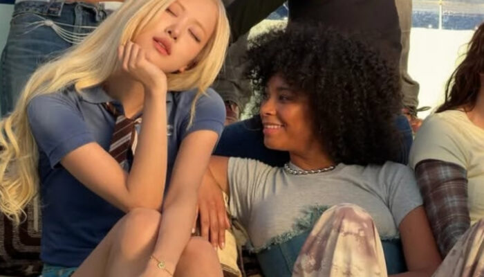 Rosé Rilis “new trick”, Lagu Garage Punk Hadir Bersama Video Baru