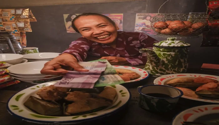 Rupiah Tertekan, Tembus Rp17.648 per Dolar AS