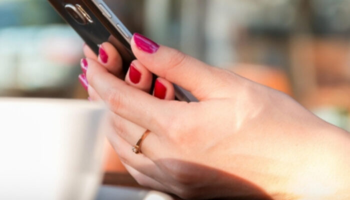 Digital Detox Saat Weekend: Cara Mengurangi Screen Time Tanpa Merasa Bosan