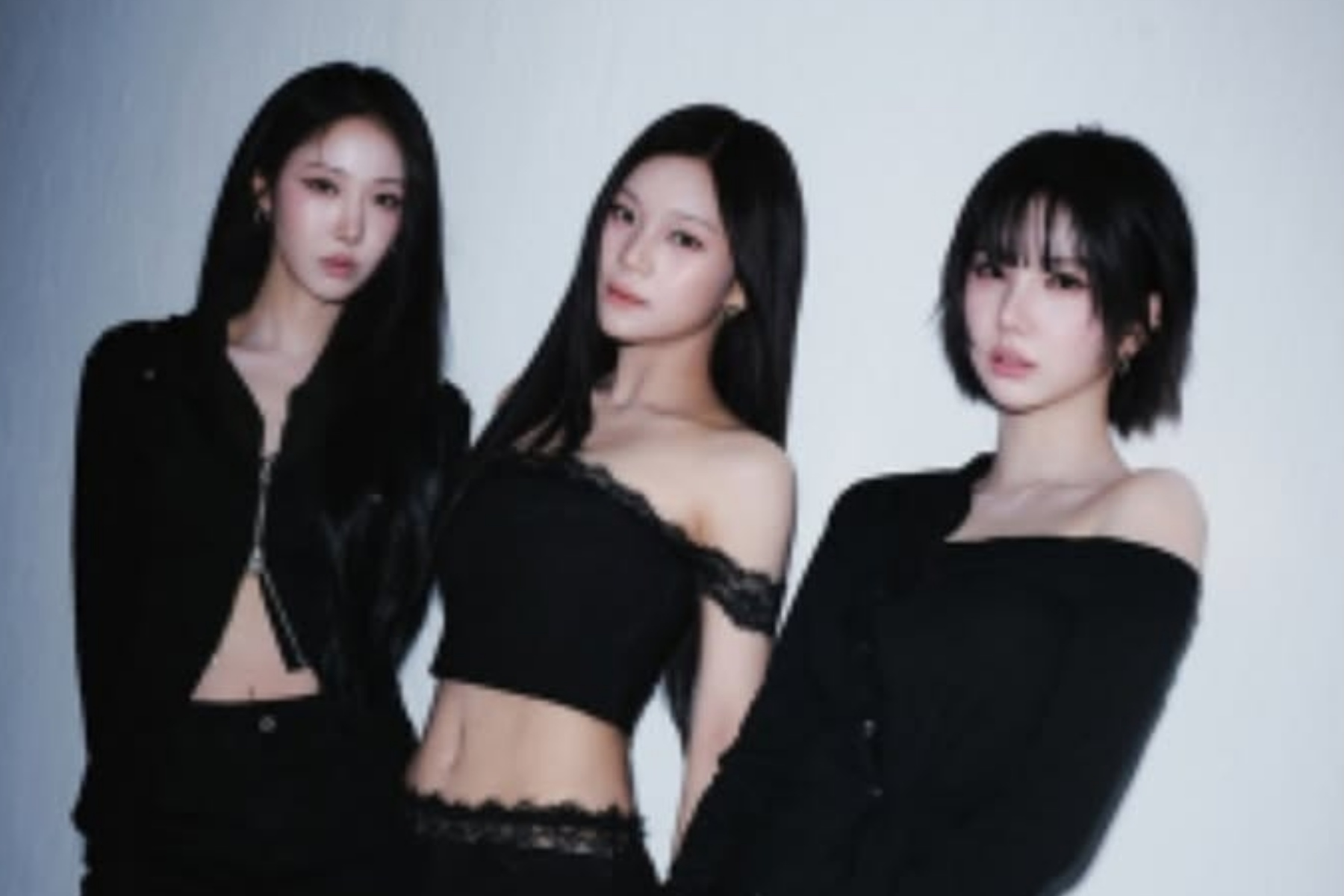 Eunha, SinB, dan Umji Resmi Gabung UNCORE, Nama VIVIZ Belum Pasti