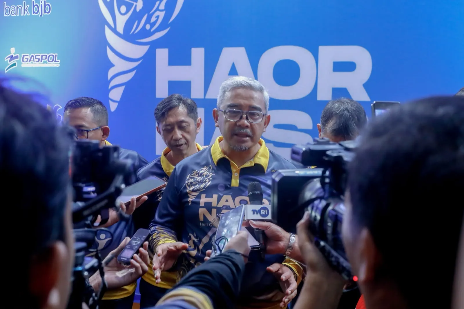 Farhan Lepas Atlet SOIna Kota Bandung ke Pesonas II