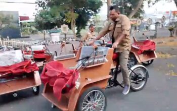 Terima Hibah Becak Listrik dari Presiden Prabowo, 40 Penarik Becak di Sukabumi Siap Mengaspal 4 IMG 20261012 21391766