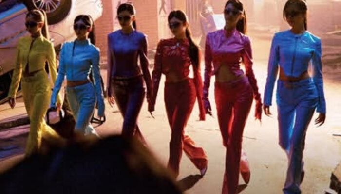 IVE Jadi Pahlawan Perempuan dalam Poster Mini Album Looks Can Kill