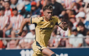 Liverpool Pantau Alberto Moleiro