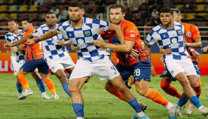 Persib Bandung Bantai Port FC 3-1 di Thailand