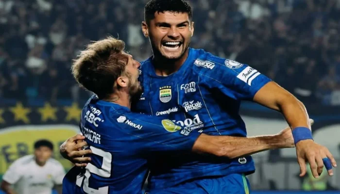 Persib Bantai Persik 1-0, Júlio César Jadi Pahlawan
