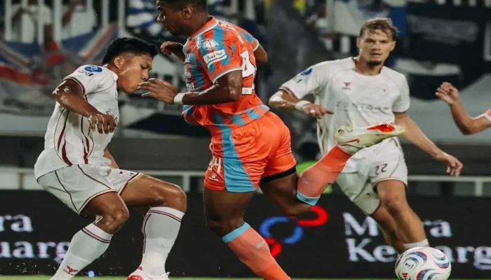 Persib Kalahkan Garudayaksa 2-1 Berkat Gol Injury Time