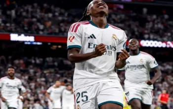 Real Madrid Amankan Tiga Poin meski Bermain dengan 10 Pemain 3 Real Madrid Amankan Tiga Poin meski Bermain dengan 10 Pemain