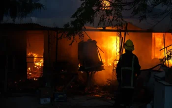 Rumah Panggung di Cianjur Ludes Terbakar dalam 40 Menit