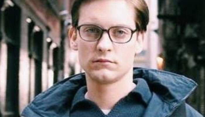 Tobey Maguire Resmi Bercerai dari Jennifer Meyer Setelah Hampir 10 Tahun Berpisah