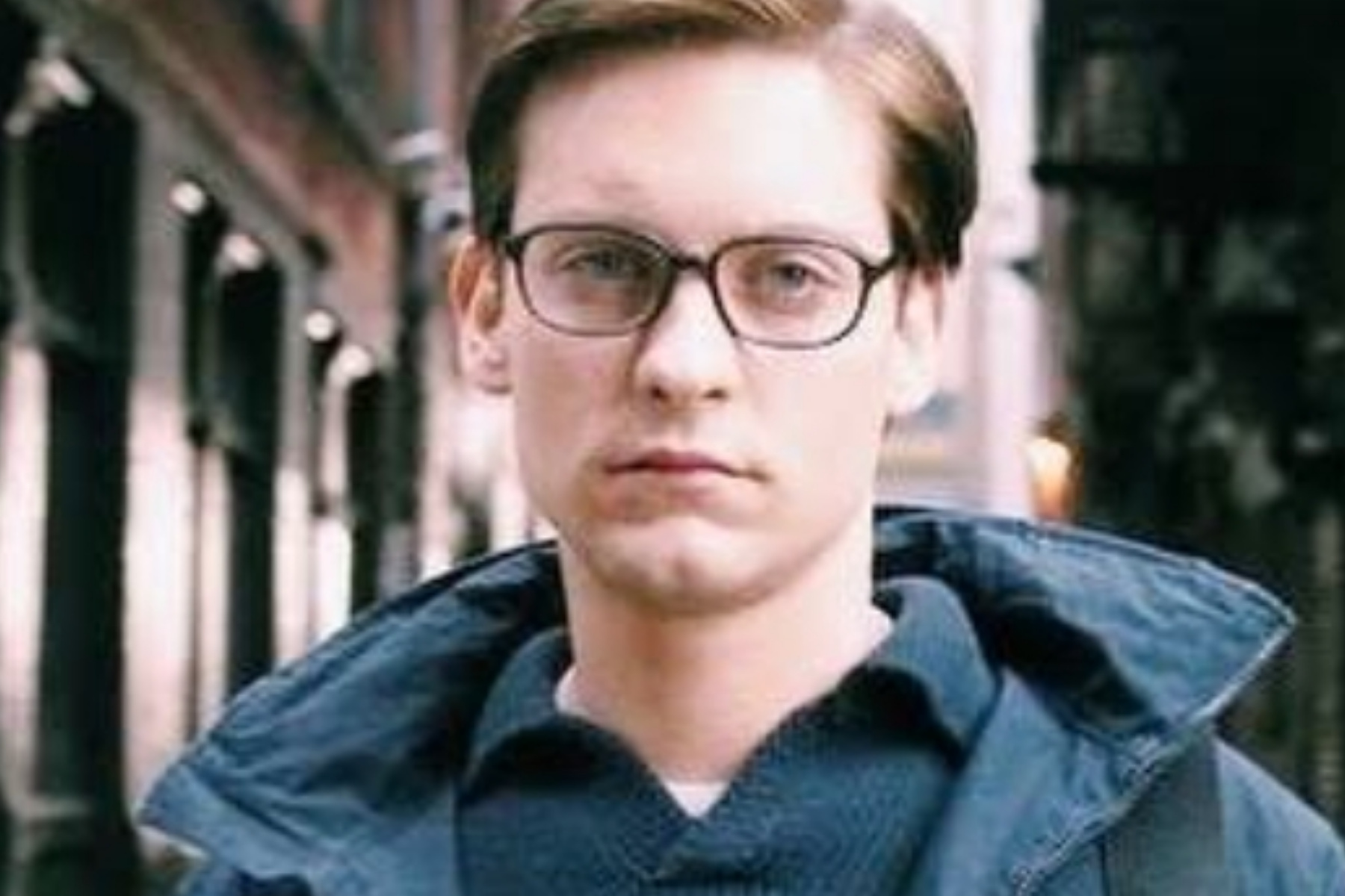 Tobey Maguire Resmi Bercerai dari Jennifer Meyer Setelah Hampir 10 Tahun Berpisah
